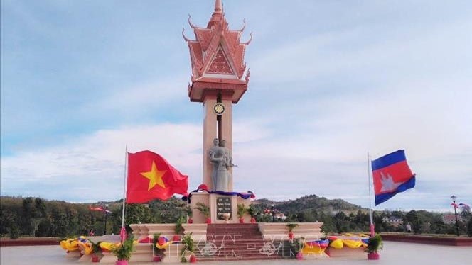 Ấm áp tình đoàn kết giữa các địa phương của Việt Nam và Campuchia