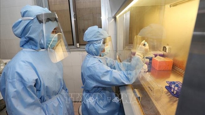Chính phủ Mỹ tiết lộ chi tiết nghiên cứu tia cực tím tiêu diệt virus SARS-CoV-2