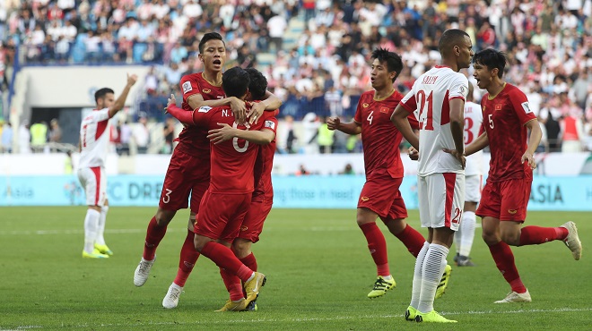 Tuyển Việt Nam vượt qua Jordan vào Tứ kết ASIAN CUP: 'Đại thắng mùa Xuân' của bóng đá Việt