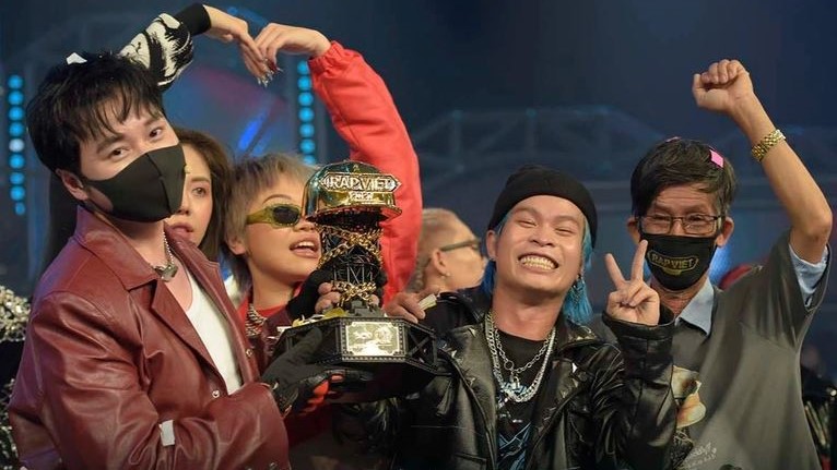 Chung kết Rap Việt mùa 2: Seachains trở thành quán quân, nhận thưởng 'khủng'