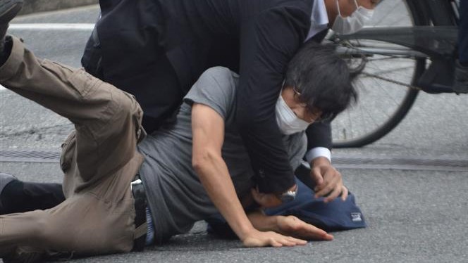 Thêm tình tiết về đối tượng tấn công cựu Thủ tướng Nhật Bản Abe Shinzo 