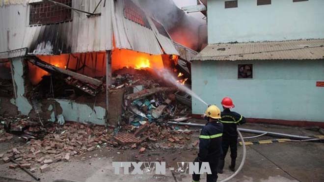 Vụ cháy lớn tại Công ty may Vina Korea gây thiệt hại nặng nề