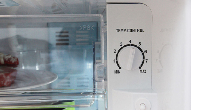 Hai nút điều chỉnh nhiệt độ trong tủ lạnh có tác dụng gì?