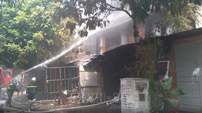 Hà Nội: Dập tắt đám cháy tại khu đô thị Trung Văn