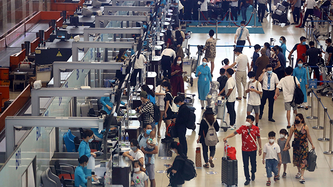 Sân bay Nội Bài đón lượng hành khách tăng kỷ lục