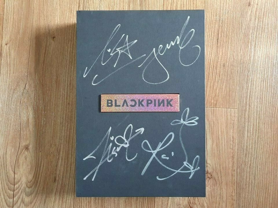 Blackpink, Jennie, Jisoo, Lisa, Rosé, Những món đồ lưu niệm siêu đắt của Blackpink, blackpink album, blackpink photobook