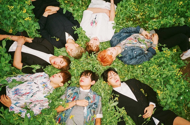 BTS, Jimin, Jin, Jungkook, Suga, BTS 2020, 7 manh mối về màn tái xuất của BTS, bts ra album mới, hoa smeraldo, smeraldo bts
