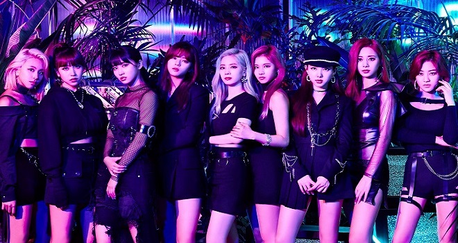 Blackpink, Twice, BXH nhóm nữ K-pop tháng 4, K-pop, Brave Girls, WJSN, Oh My Girl, ảnh Blackpink, ảnh Twice, Blackpink solo, Blackpink tụt dốc, Jisoo, Rosé, Jennie, Lisa