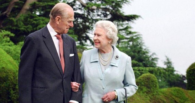 Nữ hoàng Anh, Hoàng tế Philip, Nữ hoàng Elizabeth II, Hoàng tế Philip qua đời