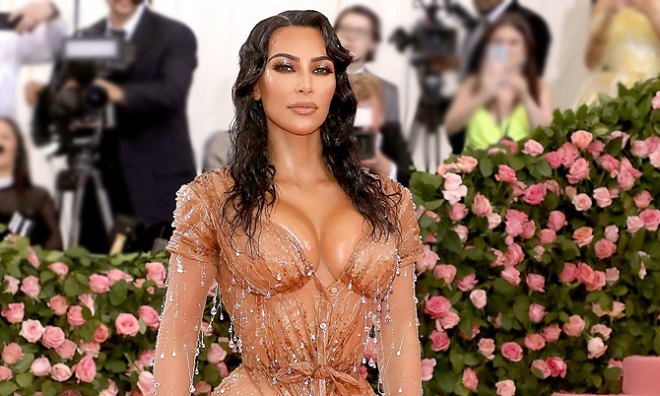 Kim Kardashian, Kanye West, Pete Davidson, Kim Kardashian Kanye West ly hôn, Kim Kardashian tài sản, Kim Kardashian và con, Kim Kardashian chồng cũ, Kim siêu vòng 3