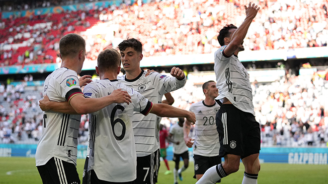 Bồ Đào Nha 2-4 Đức: Đức ngược dòng tưng bừng nhờ 2 bàn phản lưới của Bồ Đào Nha