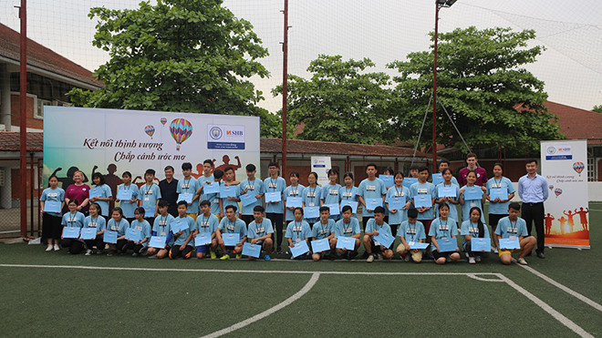 Man City hỗ trợ đào tạo 'Nhà lãnh đạo trẻ' cho làng trẻ SOS Việt Nam