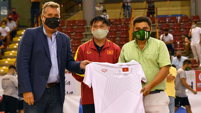 Tuyển futsal Việt Nam kết thúc chuyến tập huấn tại Tây Ban Nha