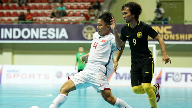 Tuyển futsal Việt Nam thua Malaysia trên chấm 11m