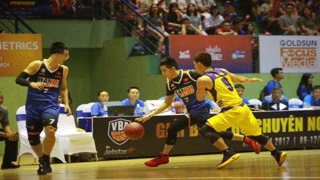 VBA 2017: Hanoi Buffaloes 65-60 Hochiminh City Wings: Chủ nhà lấy vé cuối vào VCK