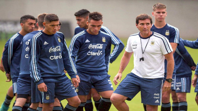HLV Claudio Ubeda: ‘2 trận đấu tại Việt Nam rất quan trọng với U20 Argentina’