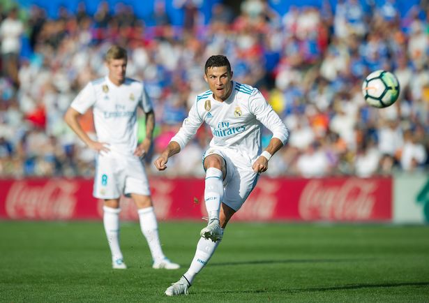 ĐIỂM NHẤN Getafe 1-2 Real Madrid: Tuyến giữa nhiều vấn đề. Ronaldo lại 'cứu giá'