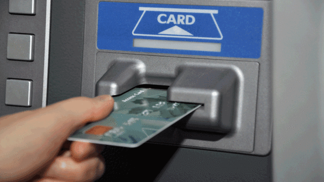 Hacker tấn công, rút liên tiếp hàng chục triệu đồng từ tài khoản ATM