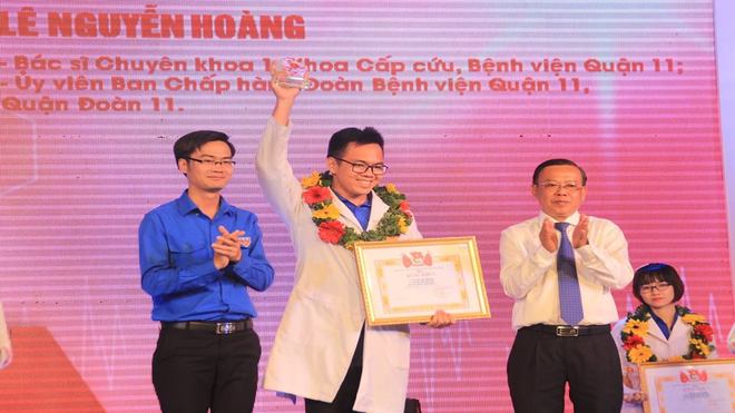 Kỷ niệm Ngày Thầy thuốc Việt Nam: Thầy thuốc 8X nhận giải thưởng Phạm Ngọc Thạch 2019