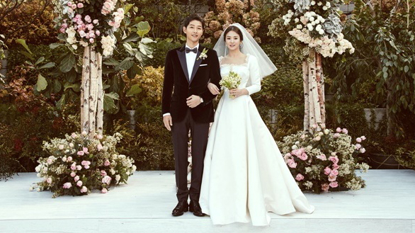 Những khoảnh khắc đáng nhớ trong 'đám cưới thế kỷ' của Song Joong Ki và Song Hye Kyo