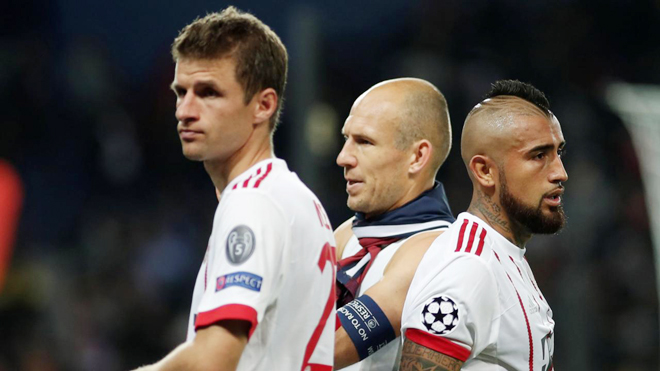 Bayern Munich hỗn loạn, Robben công khai từ chối ủng hộ HLV Ancelotti
