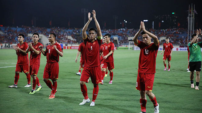 CẬP NHẬT sáng 30/11: 1/4 tuyển Việt Nam từng ghi bàn vào lưới Philippines. Arsenal và Chelsea đại thắng