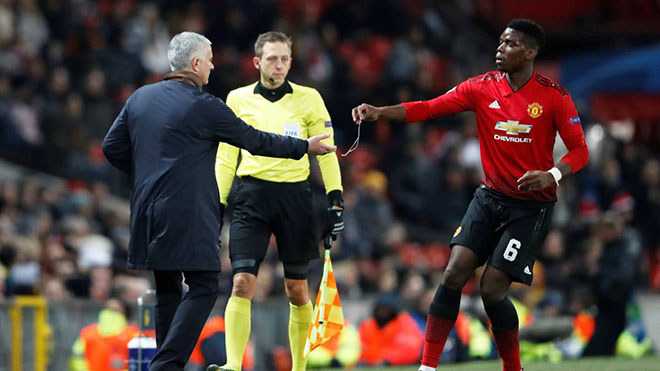 Tiết lộ lý do hy hữu khiến Pogba bị Mourinho bắt dự bị ở Champions League