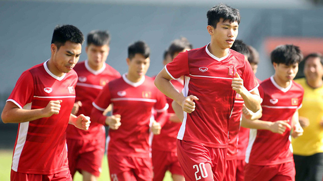 CẬP NHẬT sáng 9/12: HLV Malaysia 'bắt bài' tuyển Việt Nam. Man City mất ngôi đầu vào tay Liverpool