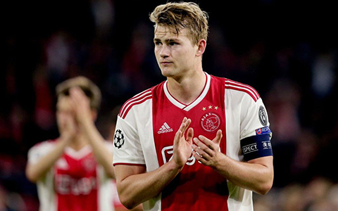 MU. Chuyển nhượng MU: Tài năng De Ligt của Ajax không đến Barca, MU nhảy vào mua