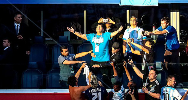 Maradona, Diego Maradona, Maradona qua đời, Những khoảnh khắc điên rồ, Cuộc đời và sự nghiệp Maradona, World Cup 1986, Mexico 86, Bàn tay của Chúa, Napoli, Barcelona