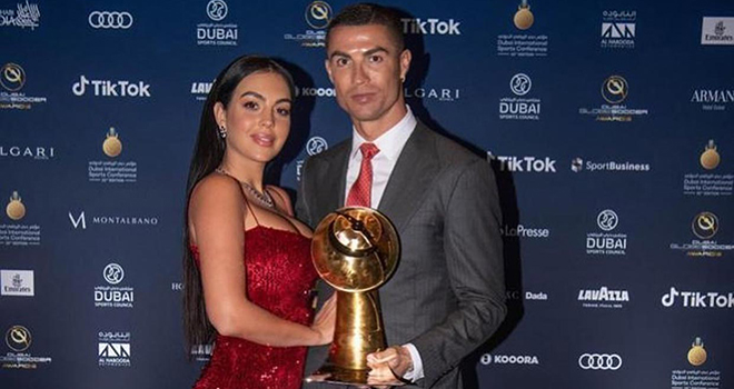 Ronaldo, CR7, Bạn gái Ronaldo, Georgina Rodriguez, Cầu thủ hay nhất thế kỷ, Bạn gái Ronaldo gợi cảm, Lễ trao giải Globo Soccer, Cristiano Ronaldo, Ronaldo và bạn gái