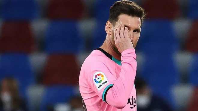 Levante 3-3 Barcelona: Messi tỏa sáng rồi mắc sai lầm, Barca ngày càng xa chức vô địch