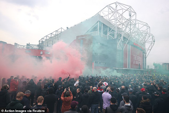 MU vs Liverpool, CĐV MU biểu tình, Kết quả Ngoại hạng Anh, BXH Ngoại hạng Anh, kết quả MU vs Liverpool, video MU vs Liverpool, CĐV MU xịt lốp xe bus Liverpool, MU, CĐV MU