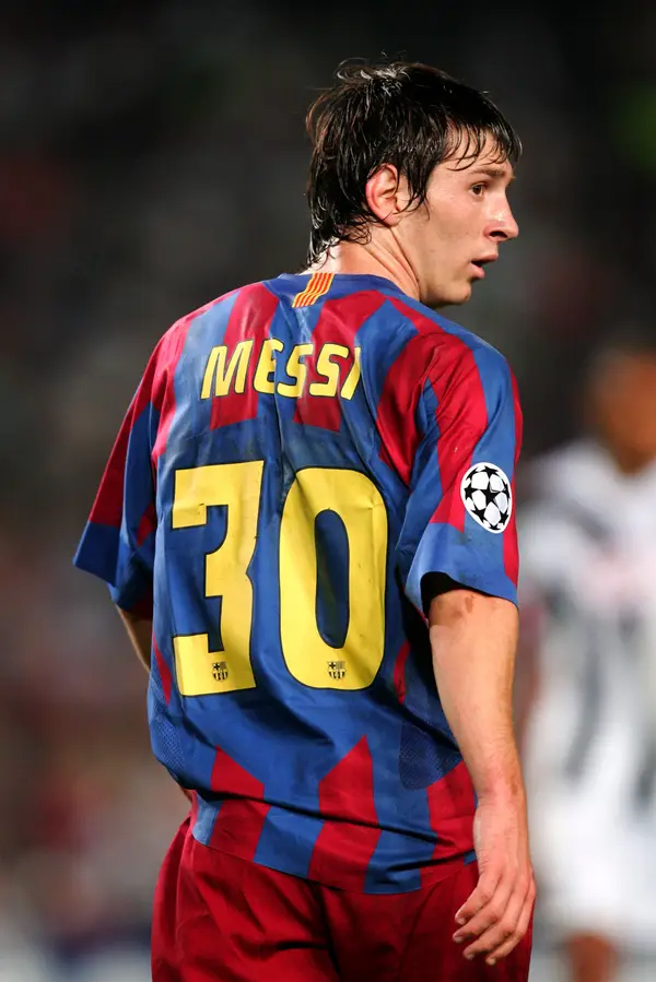 Messi, Lionel Messi, Leo Messi, Messi gia nhập PSG, Messi mặc áo số mấy, Ligue 1 thay đổi điều lệ vì Messi, PSG, số áo của Messi, chuyển nhượng, tin chuyển nhượng, Barca