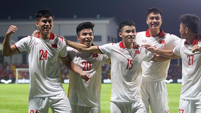 CĐM ngả mũ trước tinh thần chiến đấu của U23 Việt Nam