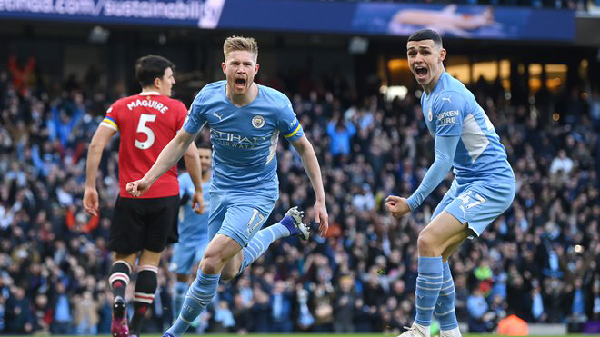 ĐIỂM NHẤN Man City 4-1 MU: Siêu nhân De Bruyne hất văng khỏi Top 4