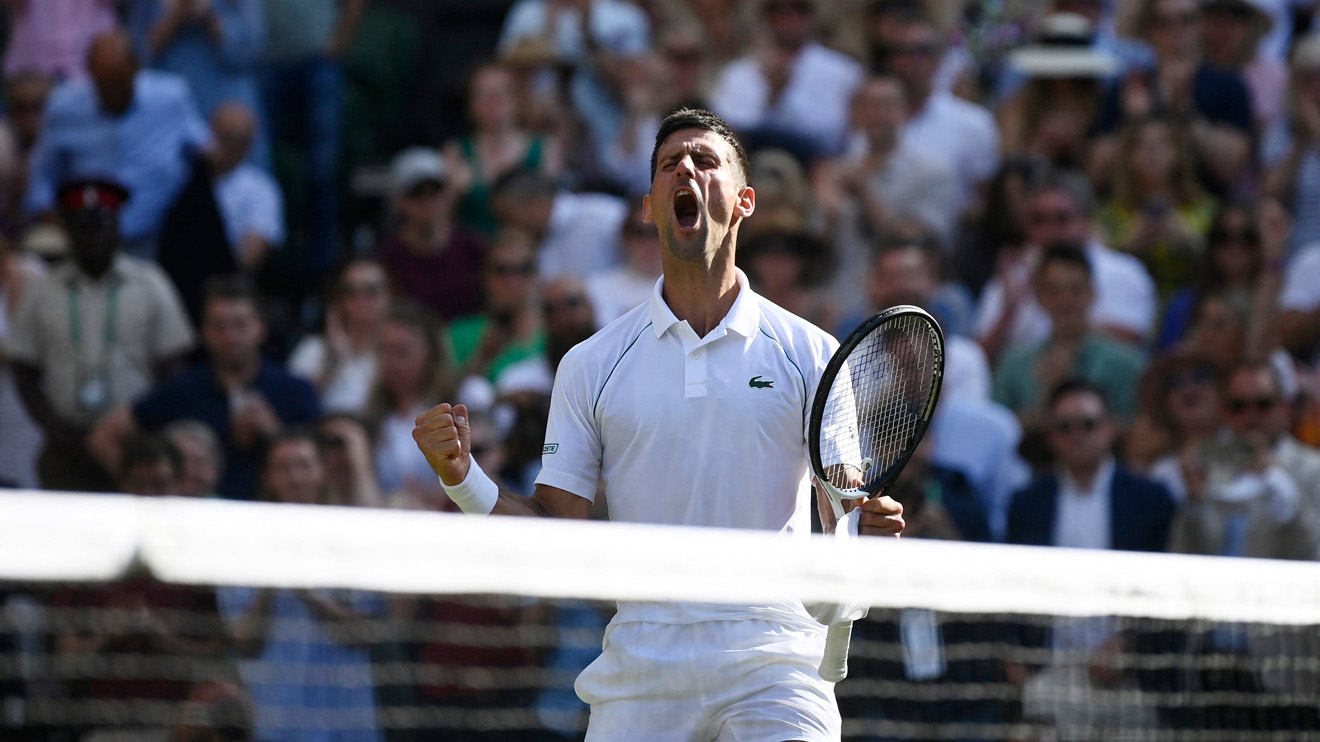 Djokovic vào chung kết Wimbledon, vượt qua kỷ lục của Federer
