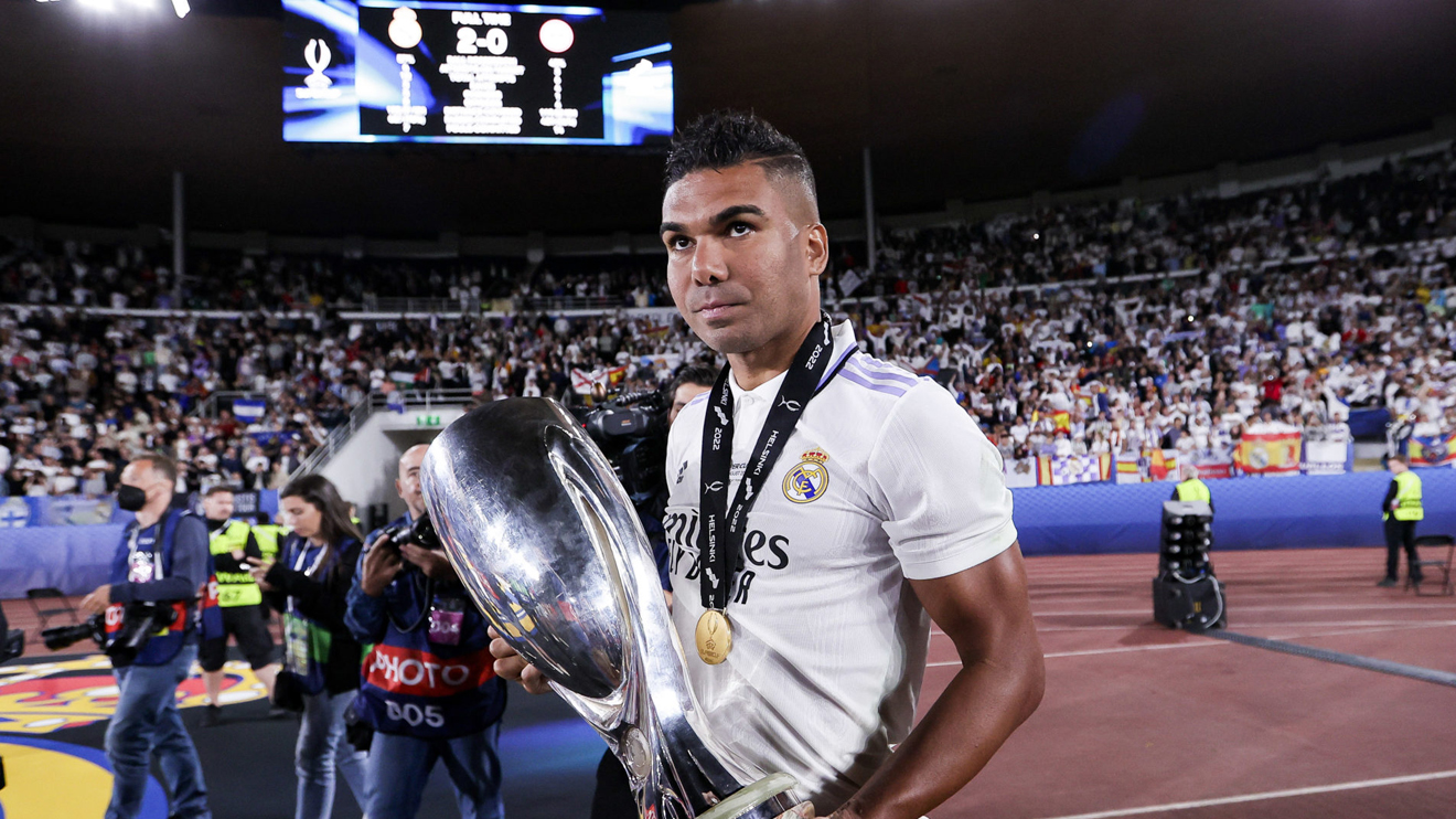 MU xác định Casemiro là mục tiêu thay thế De Jong