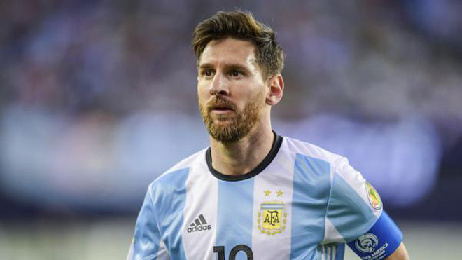 Leo Messi bất ngờ được FIFA hủy án treo giò 4 trận
