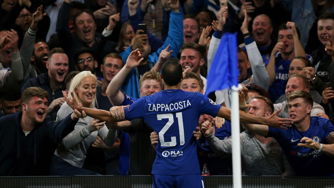 Zappacosta lập siêu phẩm, fan Chelsea lôi Diego Costa ra để ví von