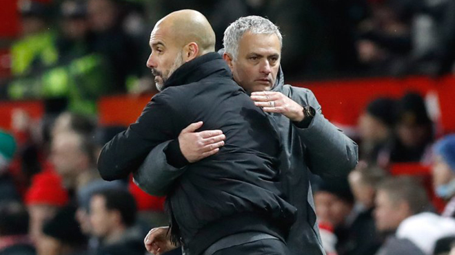 Guardiola 'phản pháo' Mourinho khi Man City bị tố được trọng tài thiên vị