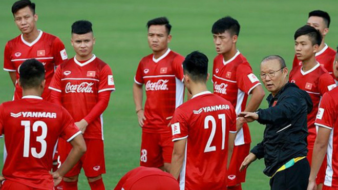 Thanh Trung từ giã đội tuyển quốc gia, tuyển Lào bí mật thông tin trước trận gặp Việt Nam