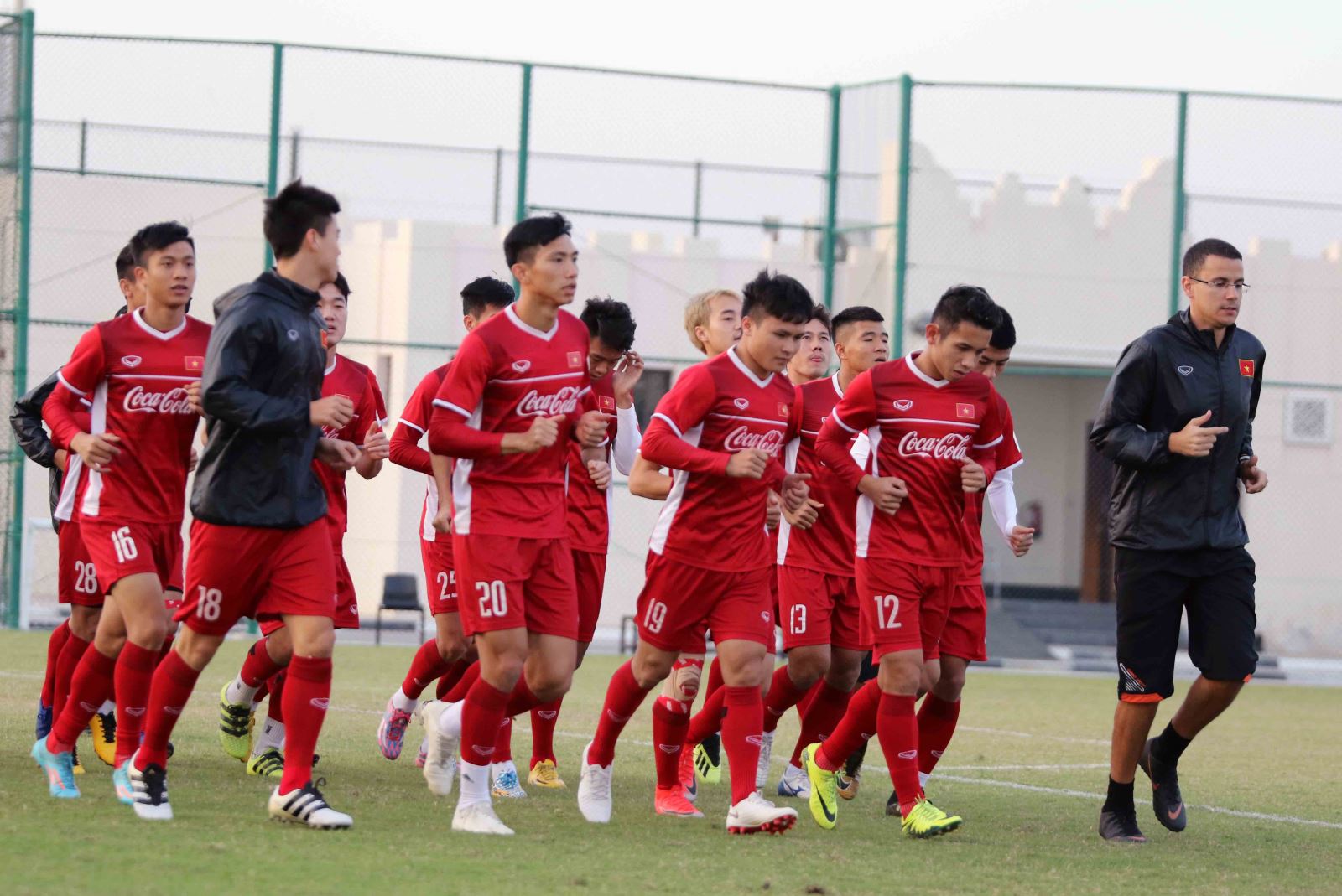 HLV Park Hang Seo cam kết gắn bó với bóng đá Việt Nam