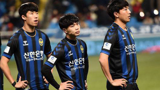Bóng đá Việt tối 5/5: Incheon United ‘bỏ rơi’ Công Phượng, trọng tài V League cứu cầu thủ thoát nuốt lưỡi