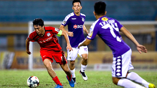 Bóng đá Việt Nam hôm nay: HAGL bất bại trên sân nhà. AFC vinh danh bàn thắng Văn Quyết