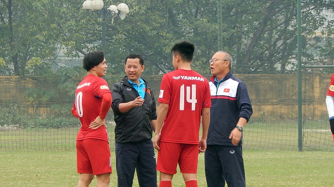 Trợ lý HLV Park rút lui trước thềm AFF Cup, Iran muốn đá đẹp với U16 Việt Nam