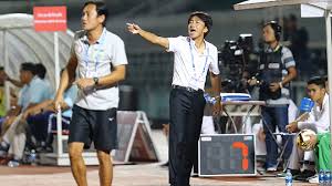 Ông Miura thất vọng với trọng tài, HLV Minh Phương ‘phát điên’ sau trận thua Hà Nội FC