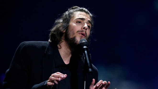 Eurovision 2017: Bồ Đào Nha bất ngờ thắng ứng viên nặng ký Italy bằng bài ca sầu mộng