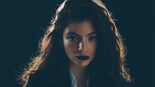 Lorde hoãn ra album mới vì chuyện buồn riêng