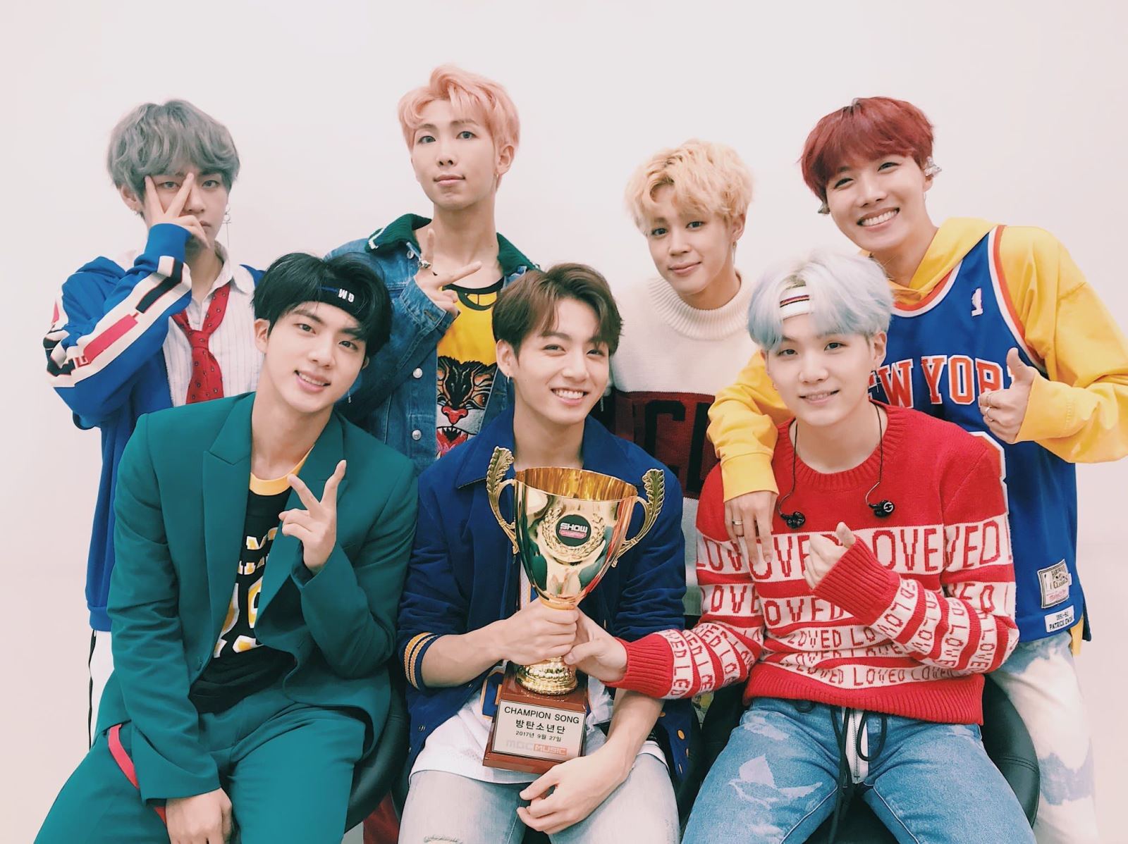 BTS, Những bình luận ác ý về BTS, ARMY bảo vệ BTS trước những bình luận ác ý, hững hoạt động độc hại liên quan tới BTS, BigHit Entertainment, ARMY, KPop